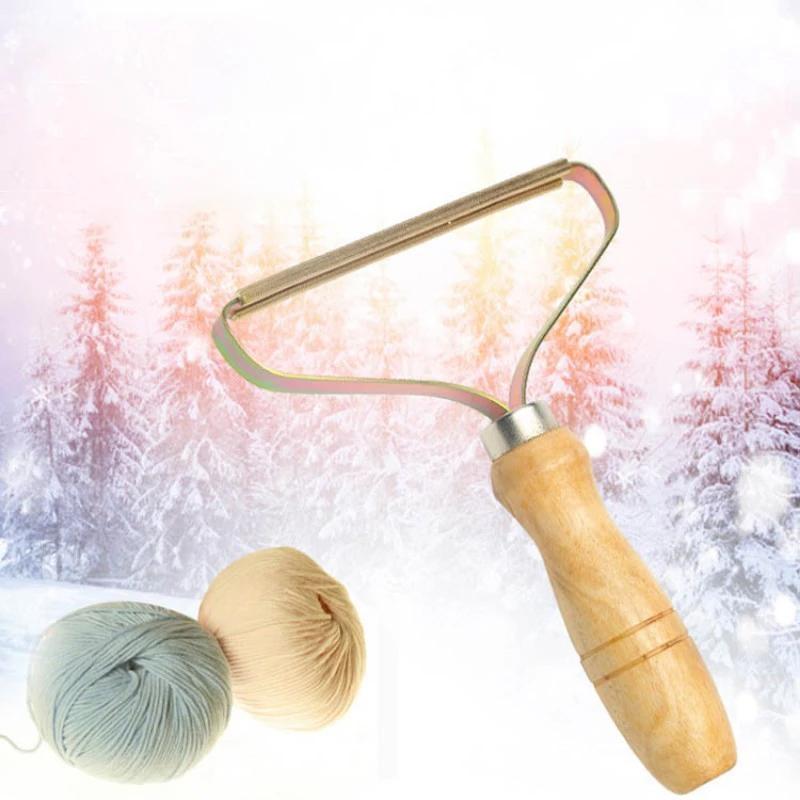 Glevato | Manual Lint Remover | Copper Precision Head | Solid Wood Handle | Battery-Free Fabric Shaver for Cashmere, Wool & Upholstery | Pilling Extractor
