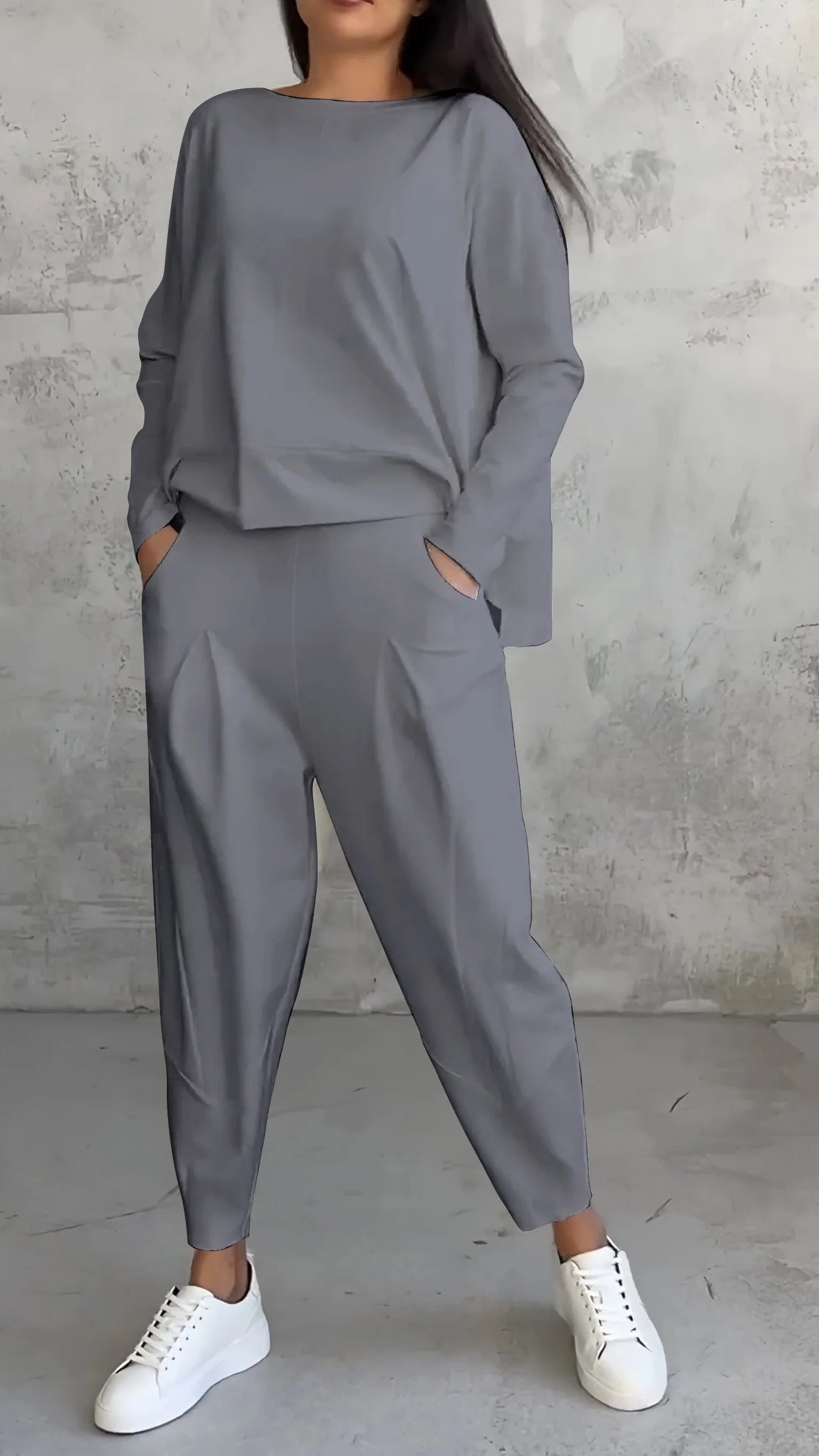 Two-Piece Leisure Suit with Round Neck and Long Sleeves