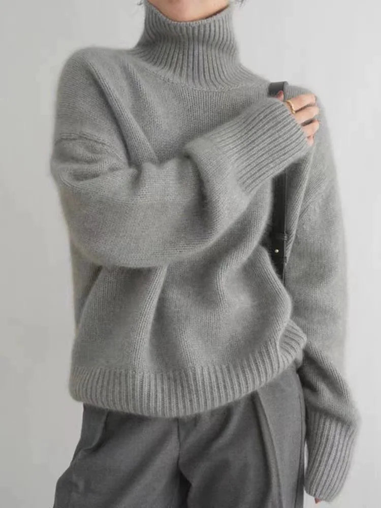Chic and Cozy Linen Turtleneck Jumper for Winter