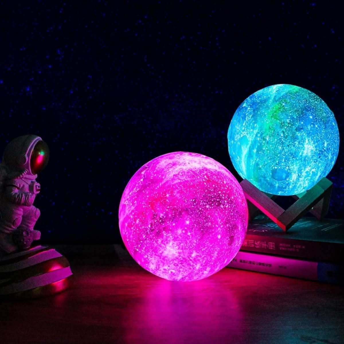 GALAXY MOONLAMP - 3D moon lamp with 16 colors & wooden stand