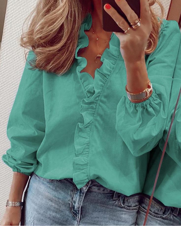 Glevato Blouse with Ruffles and V-Neck
