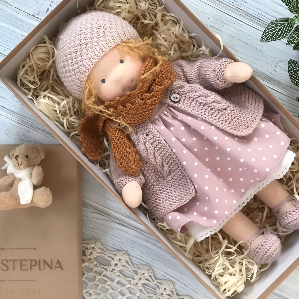 Glevato | Children's Waldorf Cloth Doll with Simple Face