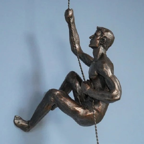 Glevato | Climber Sculpture