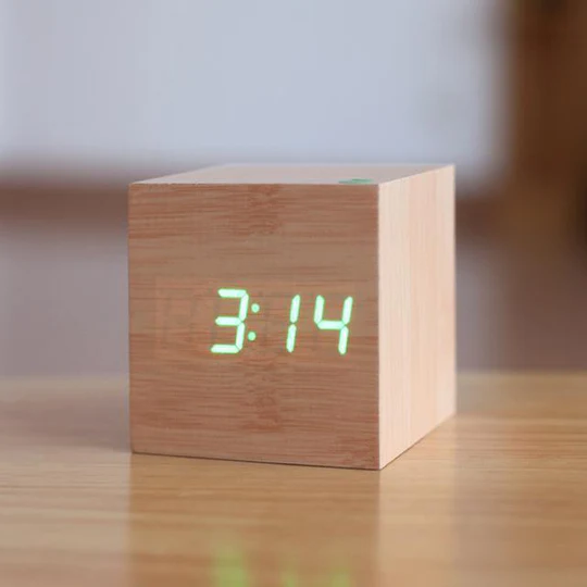 Glevato | Modern Digital Wood Clock