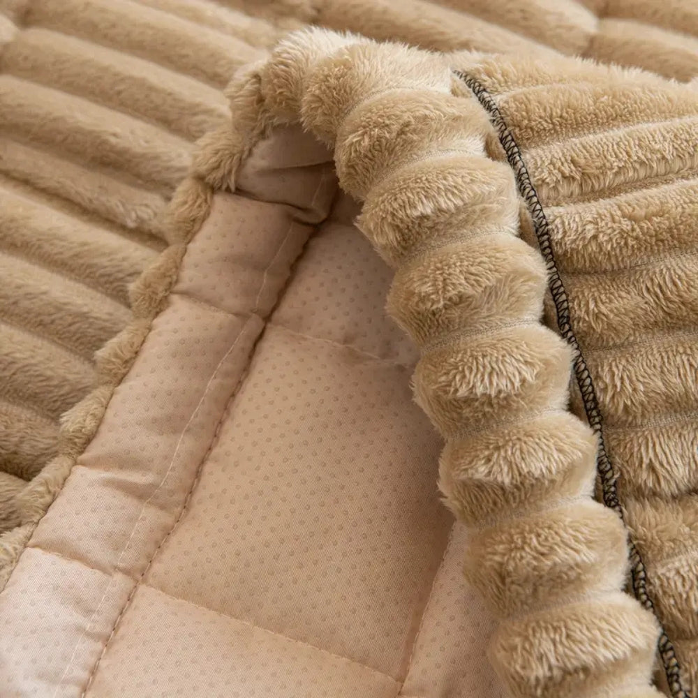 Glevato | Plush Pleated Edges Sofa Cover