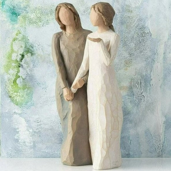 Glevato | Sisters Figurine Made of Resin