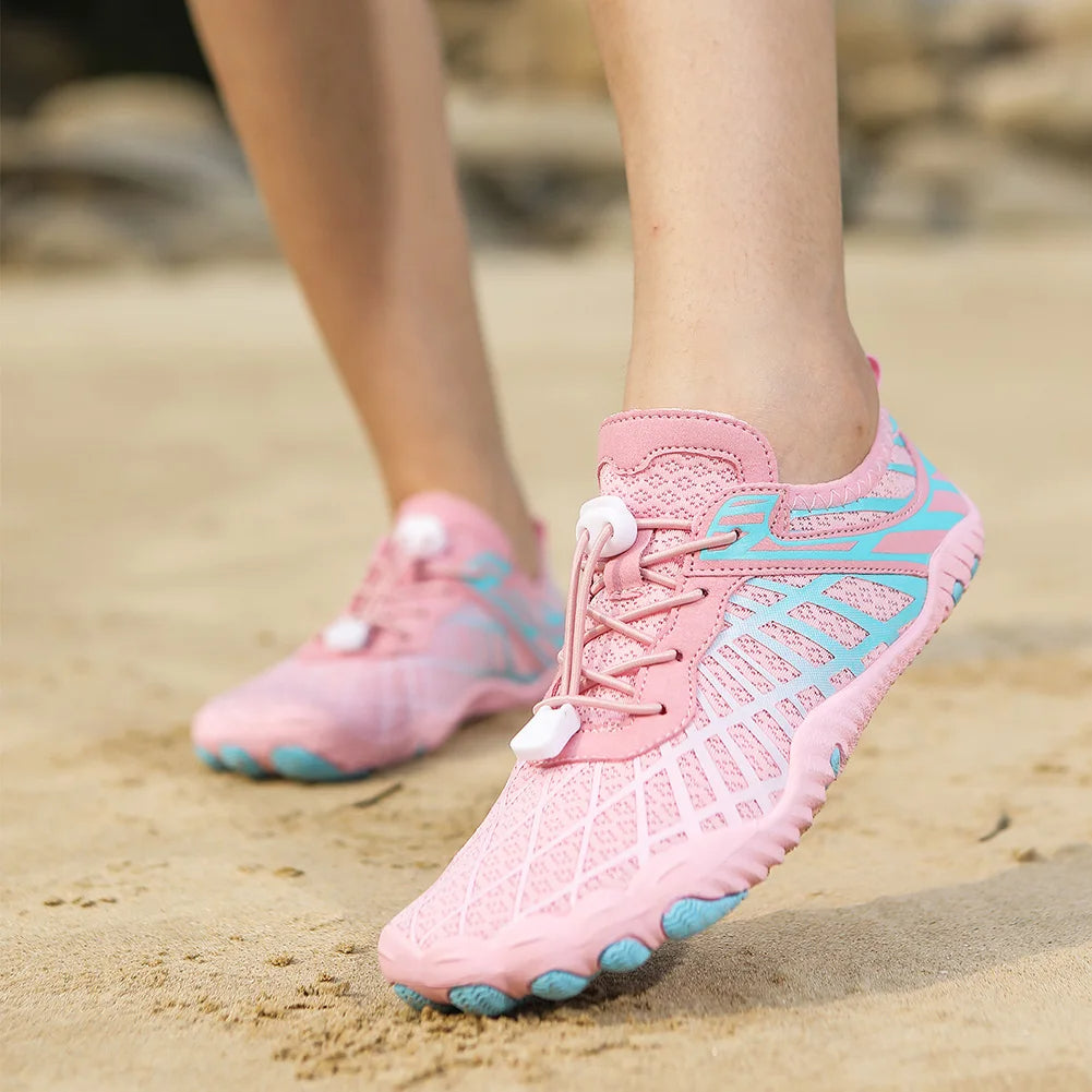 Glevato | Water Shoes with Grid Pattern Detail