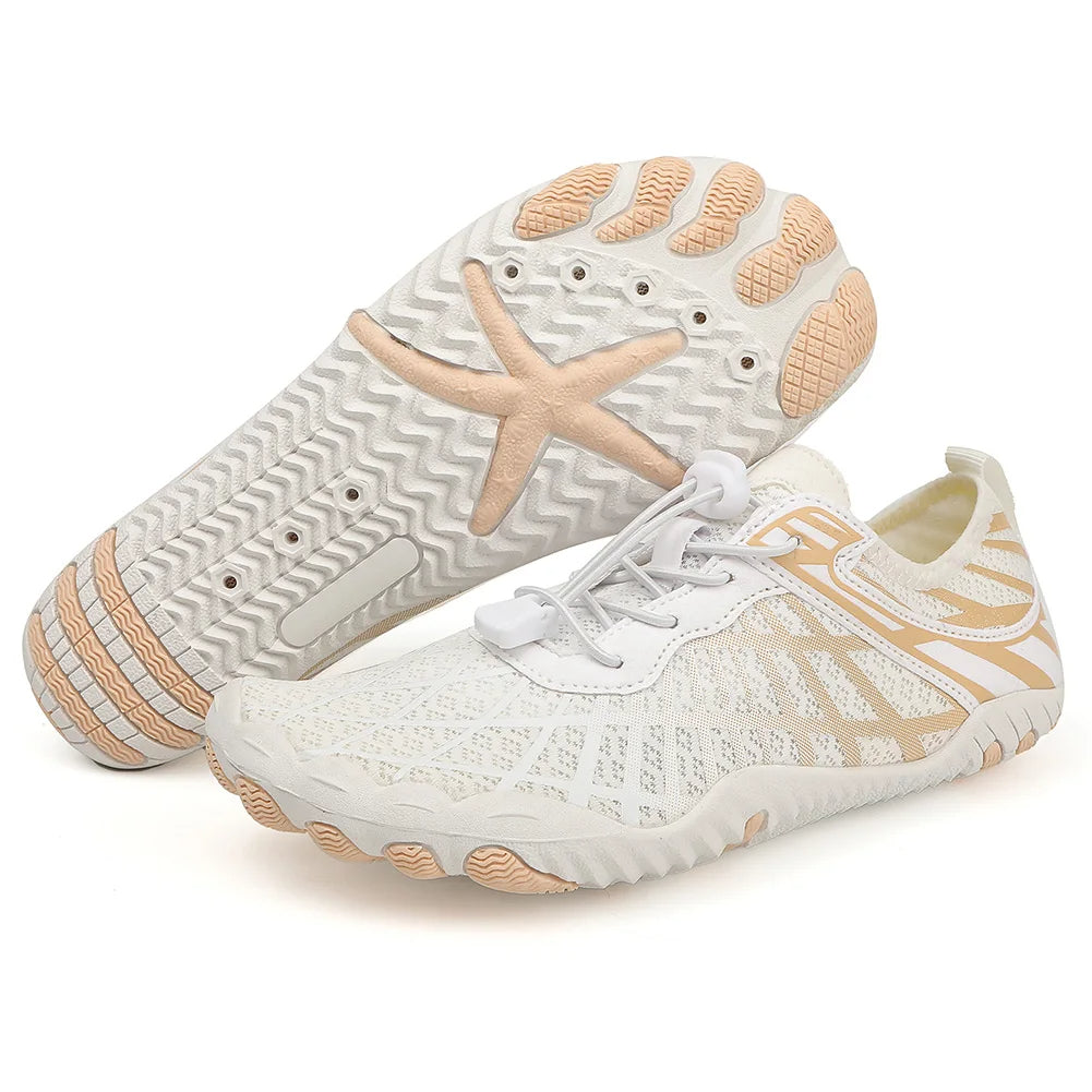 Glevato | Water Shoes with Grid Pattern Detail