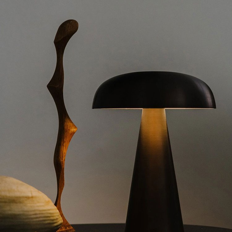Glevato | Wireless Table Lamp | Rechargeable Mushroom Design