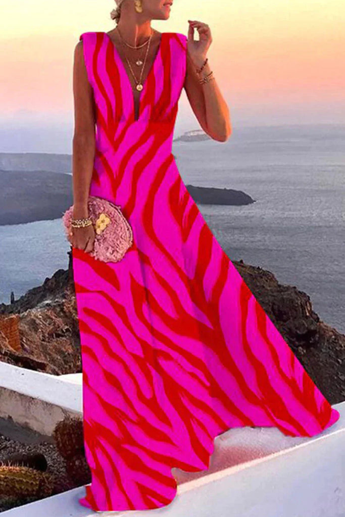 Glevato | Women's Maxi Dress with V-Neck and Geometric Print