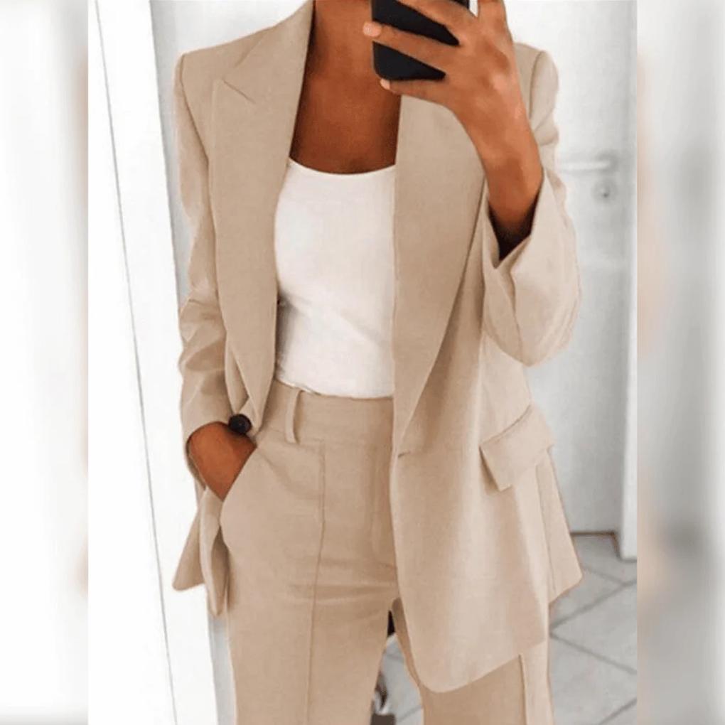 Glevato | Women's Two-Piece Suit Set – Notch Lapel Blazer & Trouser