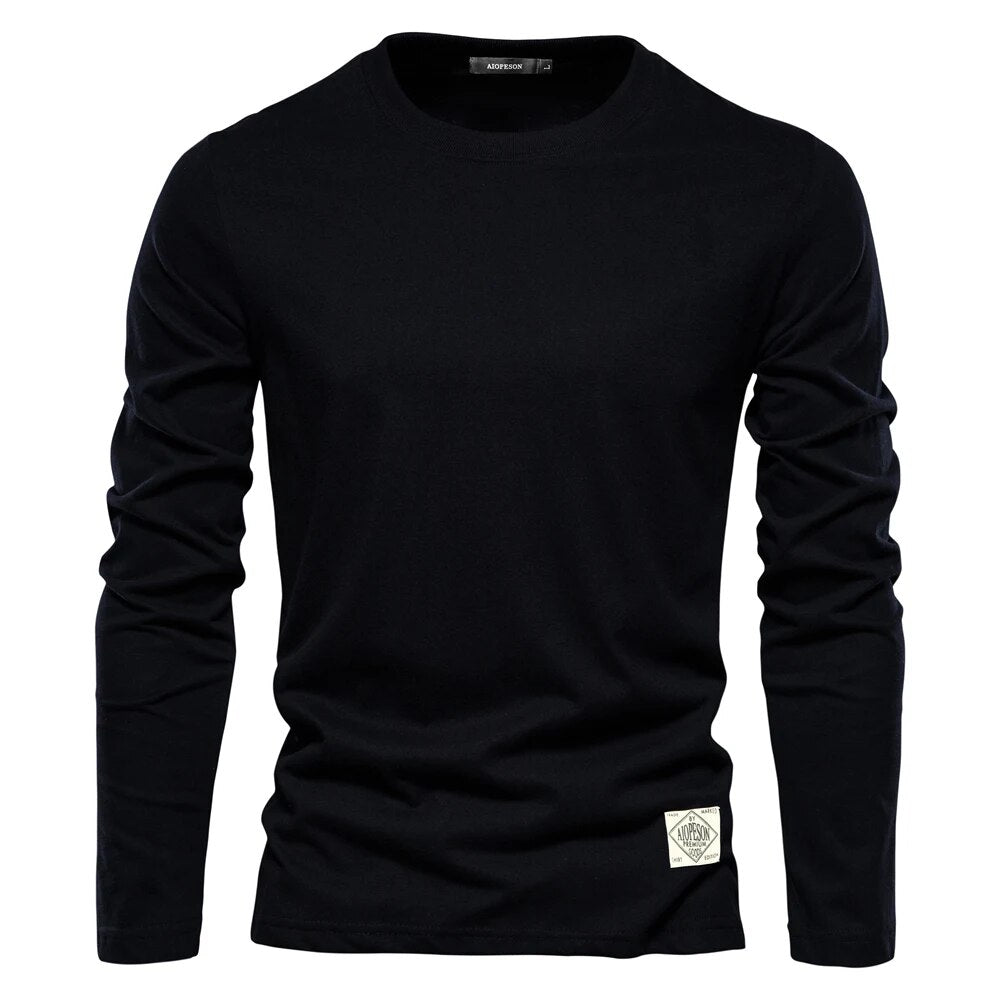 Levi | Classic Long Sleeve T-Shirt