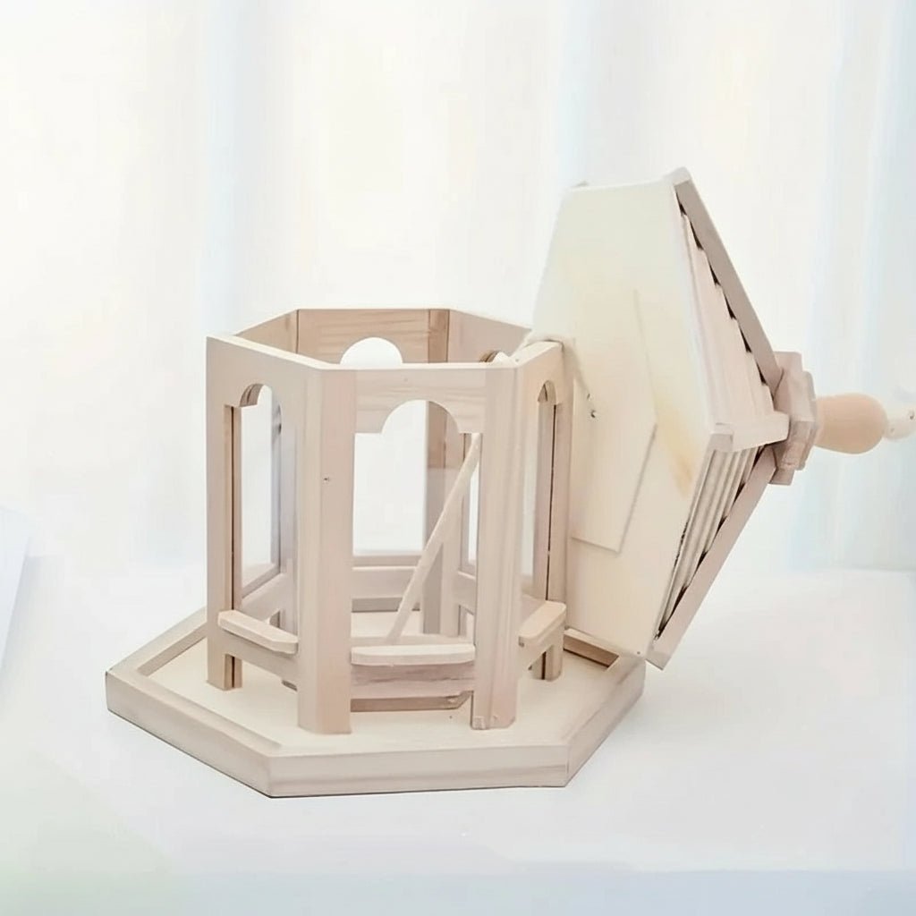 NATUREWELL – Rustic, handmade birdhouse with integrated water system made of wood