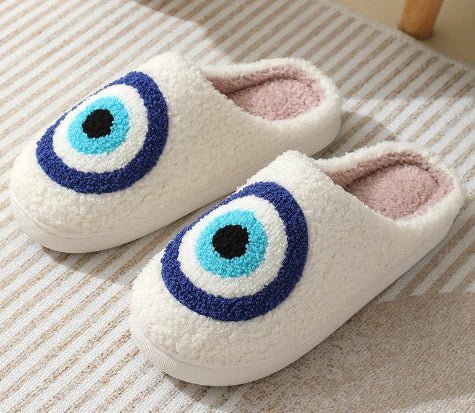 WINTERHOOF – Warm, Non-Slip House Slippers with Deer Motif for Winter